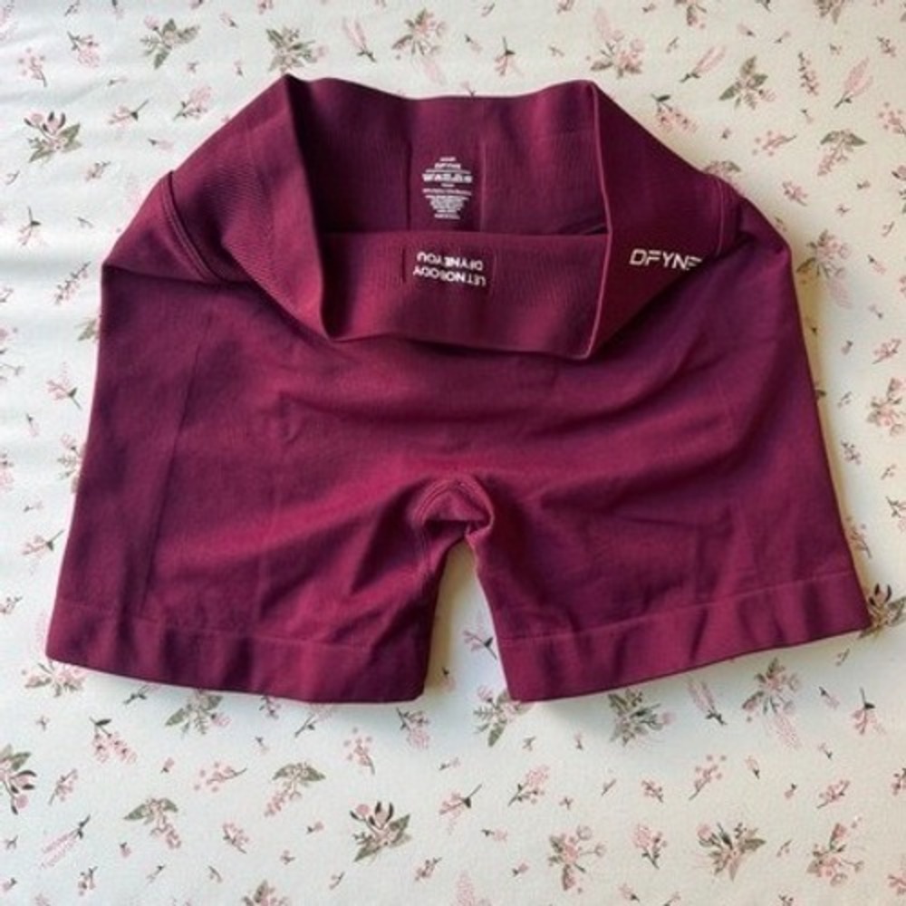 Dfyne impact shorts 4.5" winter berry small - Picture 4 of 6
